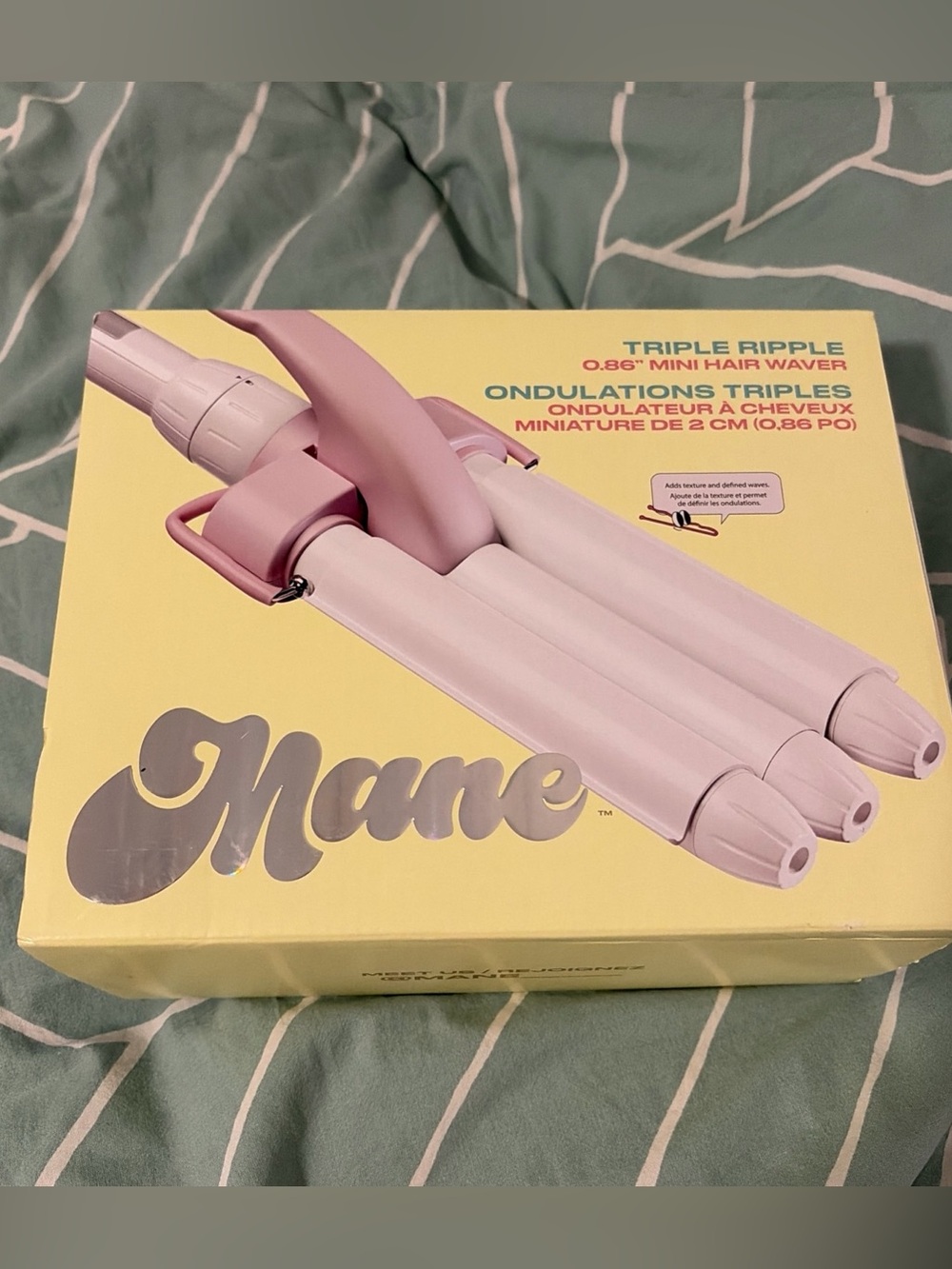 Mane addicts Sephora Triple Ripple 0.86" Mini Hair Waver - Pink new in box